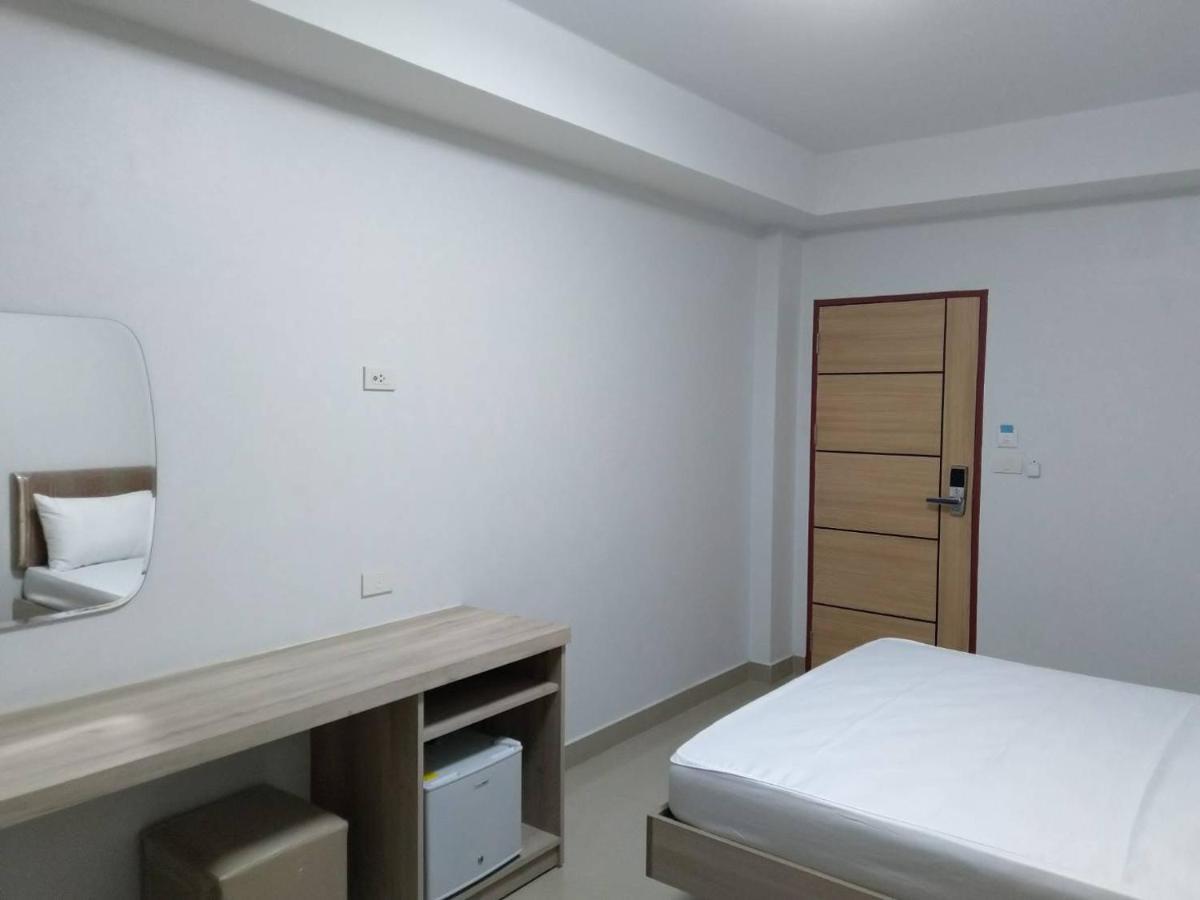 Roseate Bangkok Hotel Екстериор снимка
